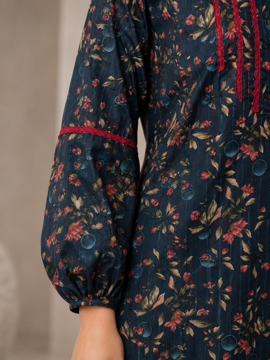 Midnight Blossom Co-Ord Set With Farshi Shalwar - Image 3